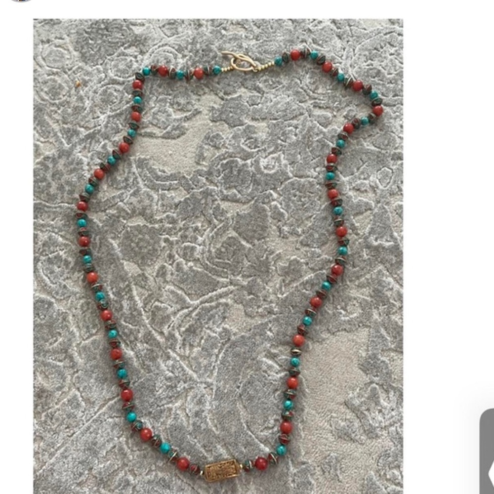 Pretty beaded necklace